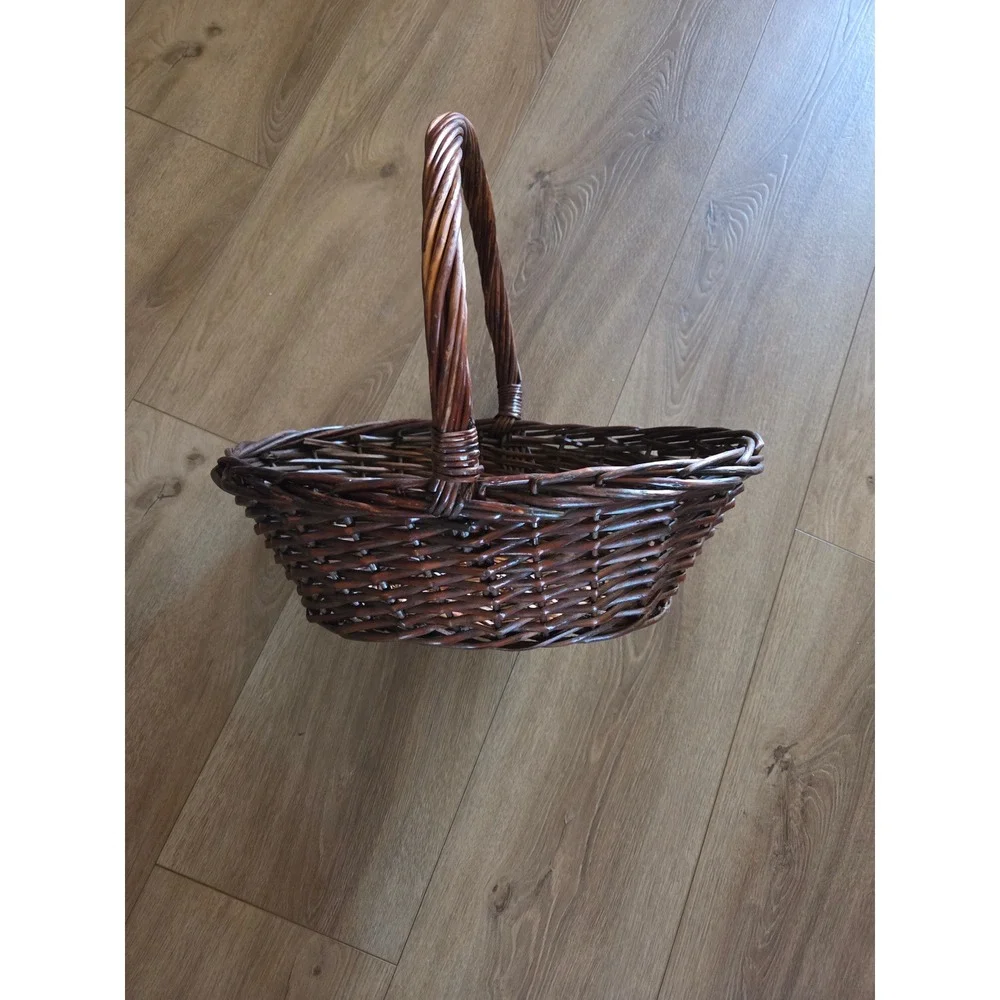 Vintage 70s Brown Hand Woven Wicker Harvest Basket‎ Arch Handle Rustic Garden